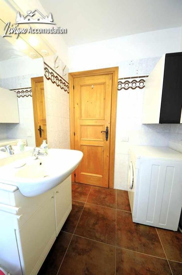 Chalet Rododendro Forest By Livigno Accomodation מראה חיצוני תמונה
